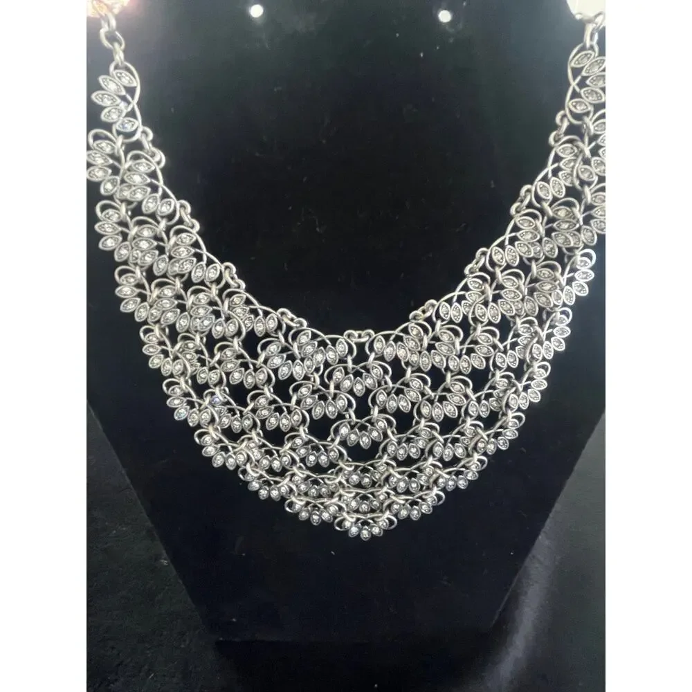 Premier Design "Ruffles" Rhodium Silver-Plated & Rhinestone Bib Necklace NWOT - Picture 3 of 5